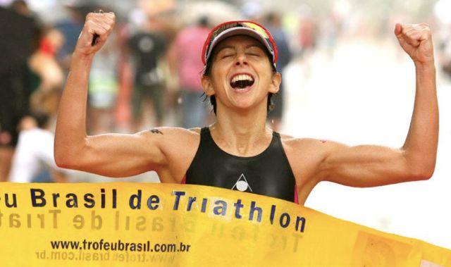 Carla Moreno vence etapa do Troféu Brasil de Triathlon
